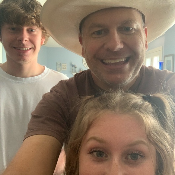 Meet your Posher, Phillip - Picture 3 of 4